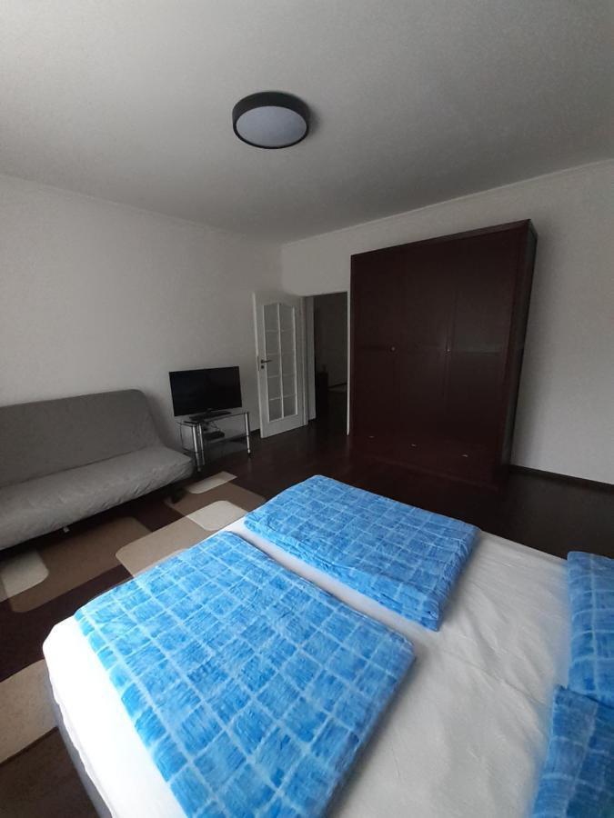 Polonia Apartman Egerszalók Exterior foto