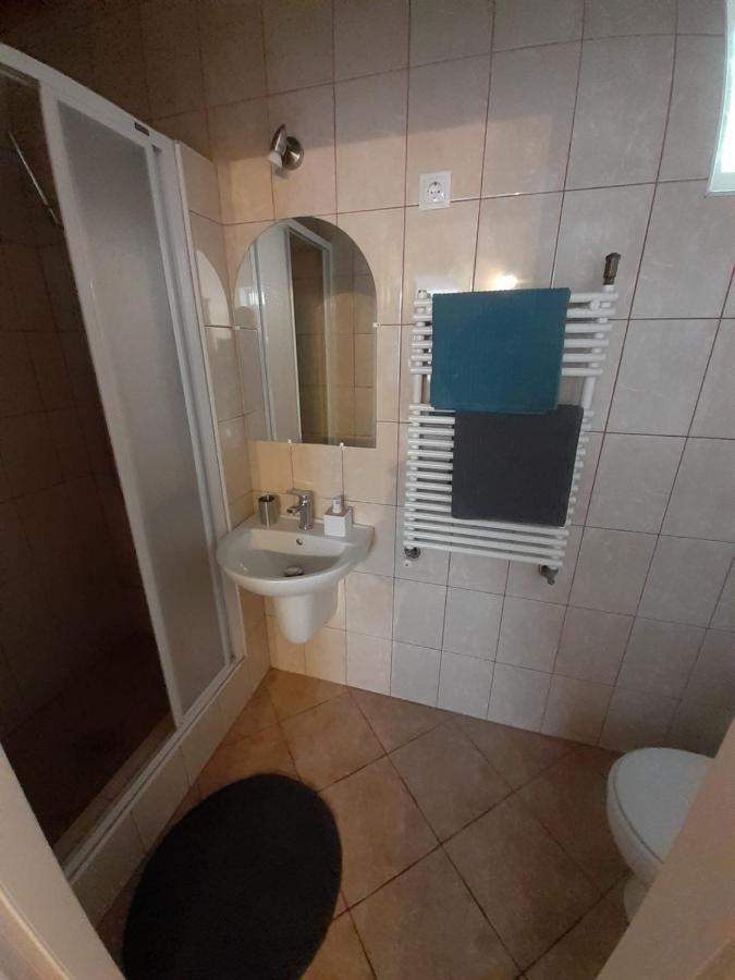 Polonia Apartman Egerszalók Exterior foto