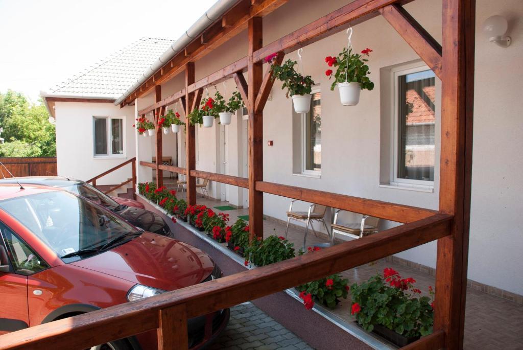 Polonia Apartman Egerszalók Exterior foto