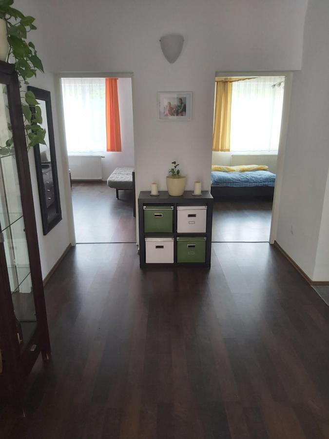 Polonia Apartman Egerszalók Exterior foto